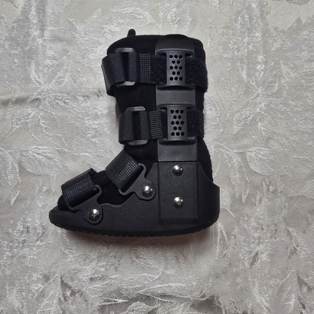 Black Kids Small Foot Brace Pediatric Walker Boot Ankle Fracture Toddler Child